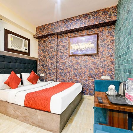 Hotel Ark Wood At Airport New Delhi Exterior foto