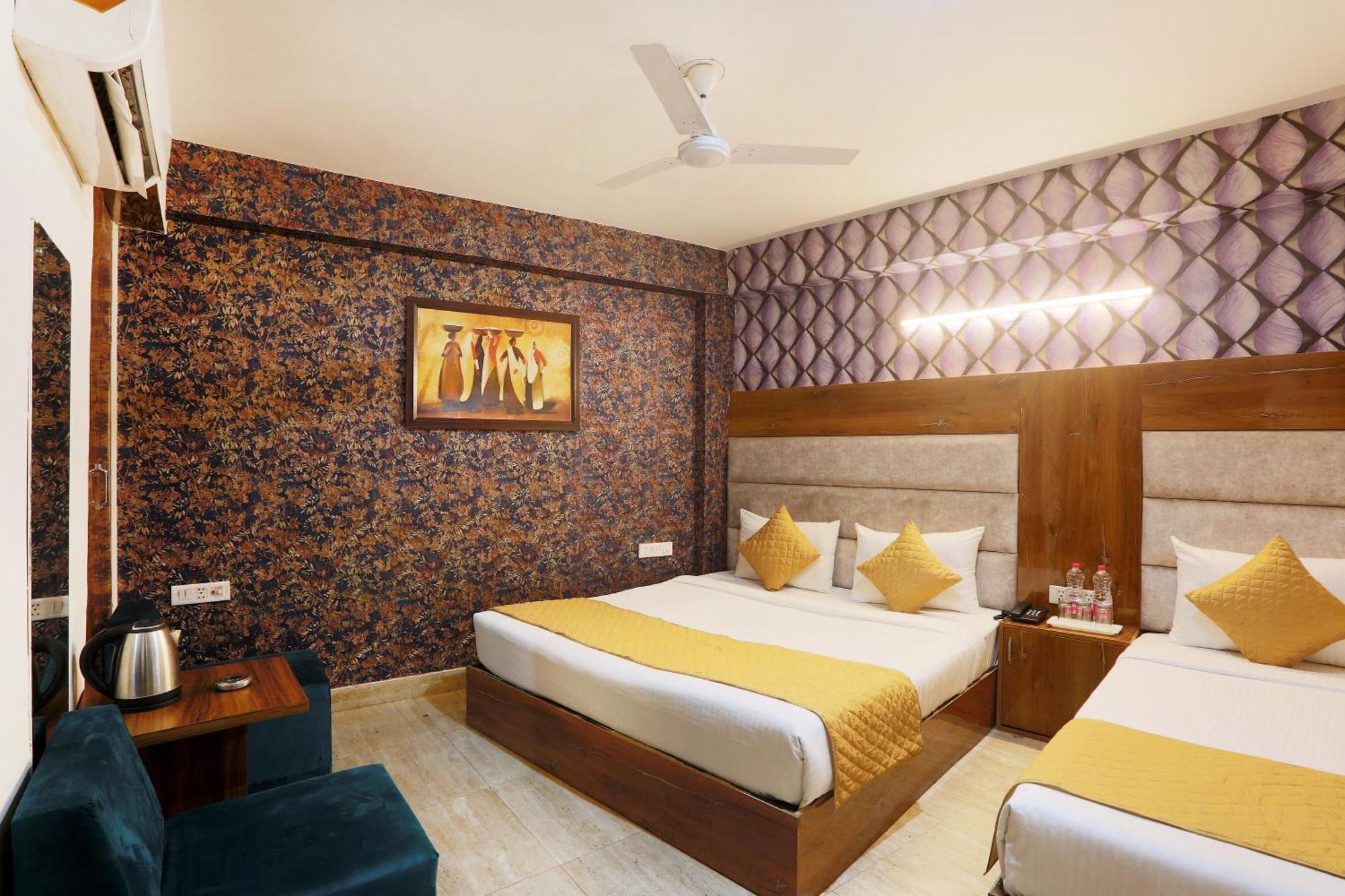 Hotel Ark Wood At Airport New Delhi Exterior foto