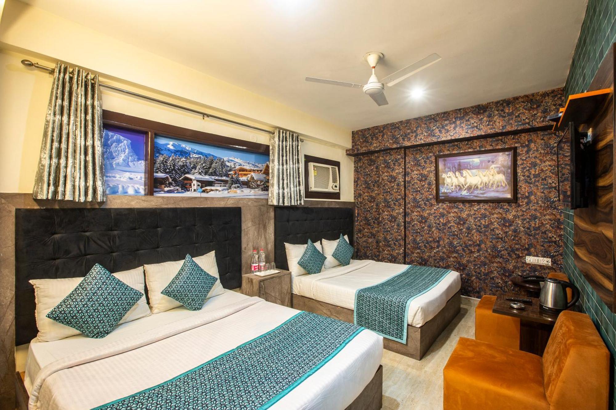 Hotel Ark Wood At Airport New Delhi Exterior foto