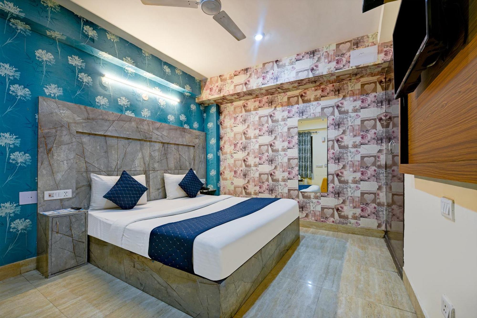 Hotel Ark Wood At Airport New Delhi Exterior foto