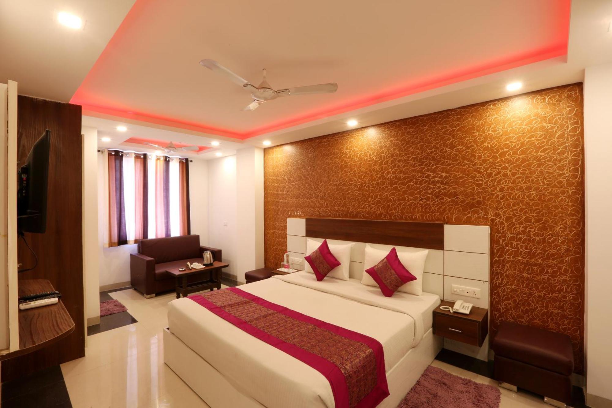 Hotel Ark Wood At Airport New Delhi Exterior foto