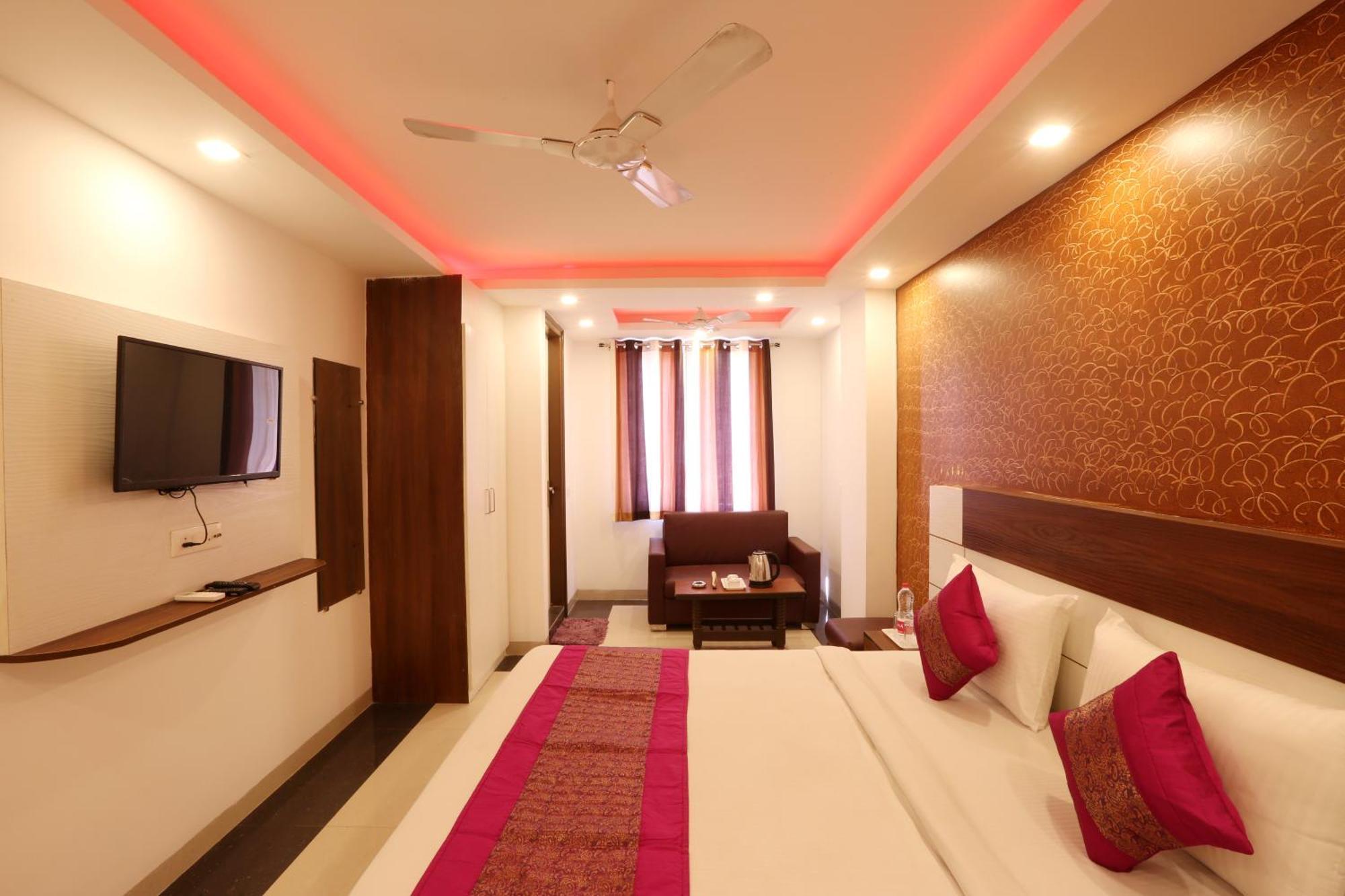 Hotel Ark Wood At Airport New Delhi Exterior foto