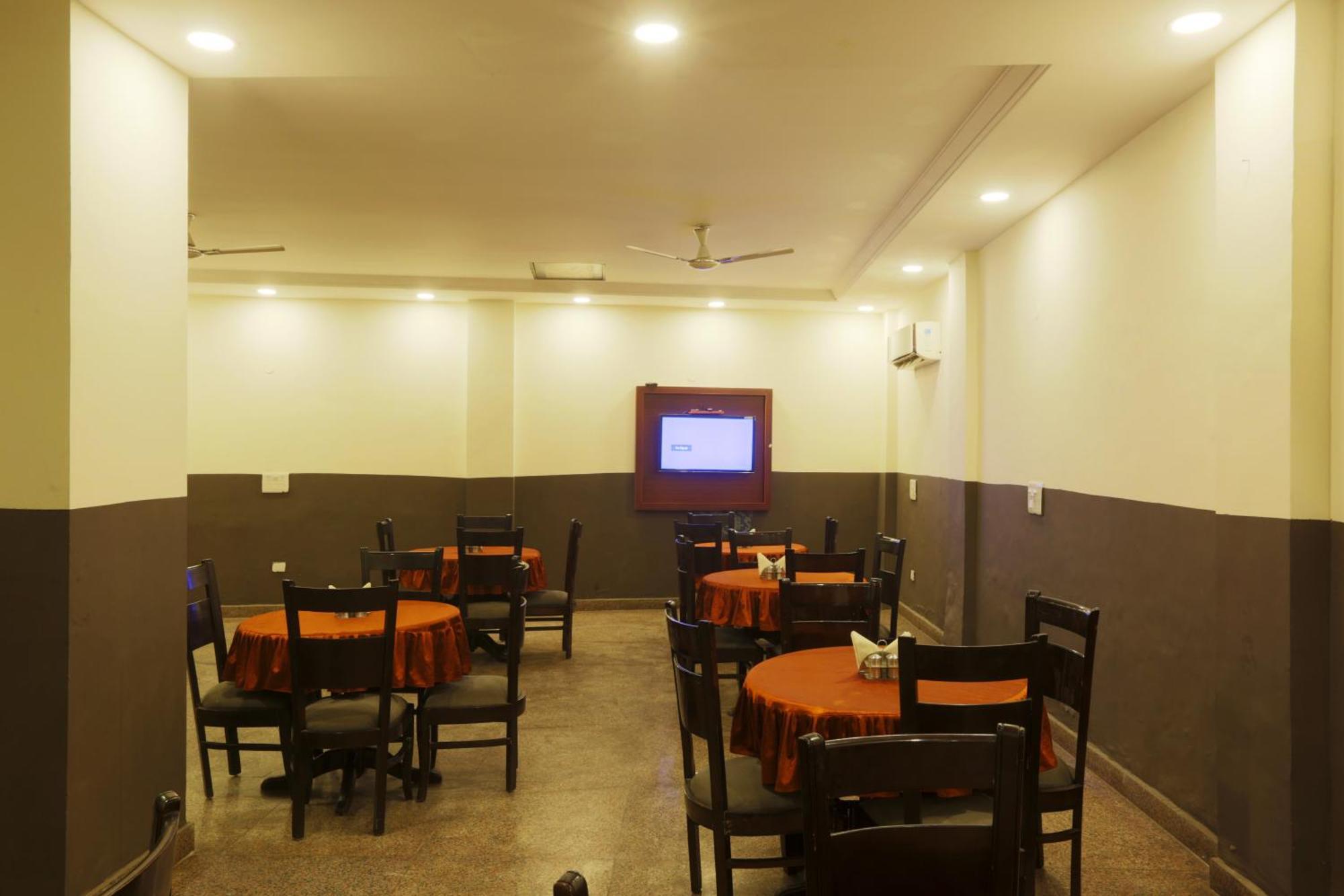 Hotel Ark Wood At Airport New Delhi Exterior foto
