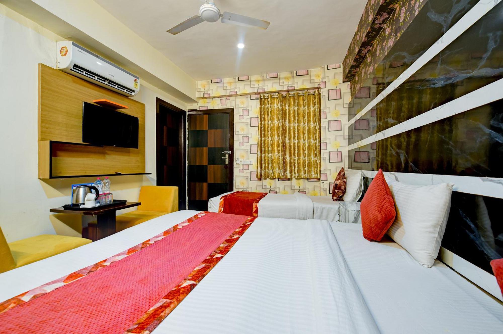 Hotel Ark Wood At Airport New Delhi Exterior foto